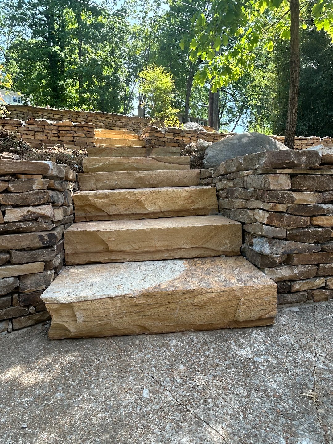 100% Natural Stone Landscape 